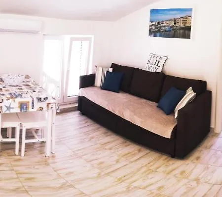 Appartements Dominique, With Private Terrace Supetarska Draga Exterior photo