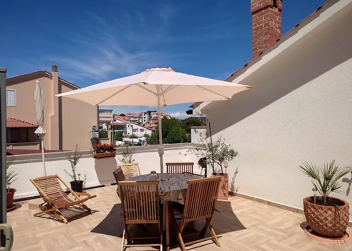 Appartements Dominique, With Private Terrace