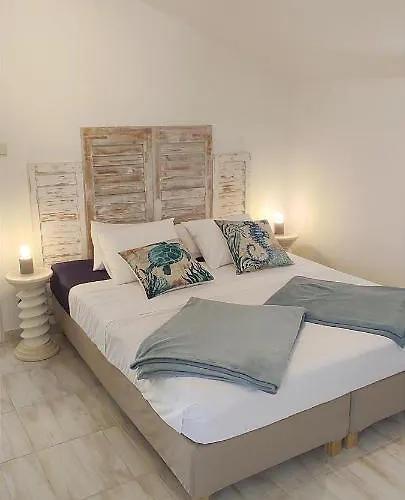 Appartements Dominique, With Private Terrace